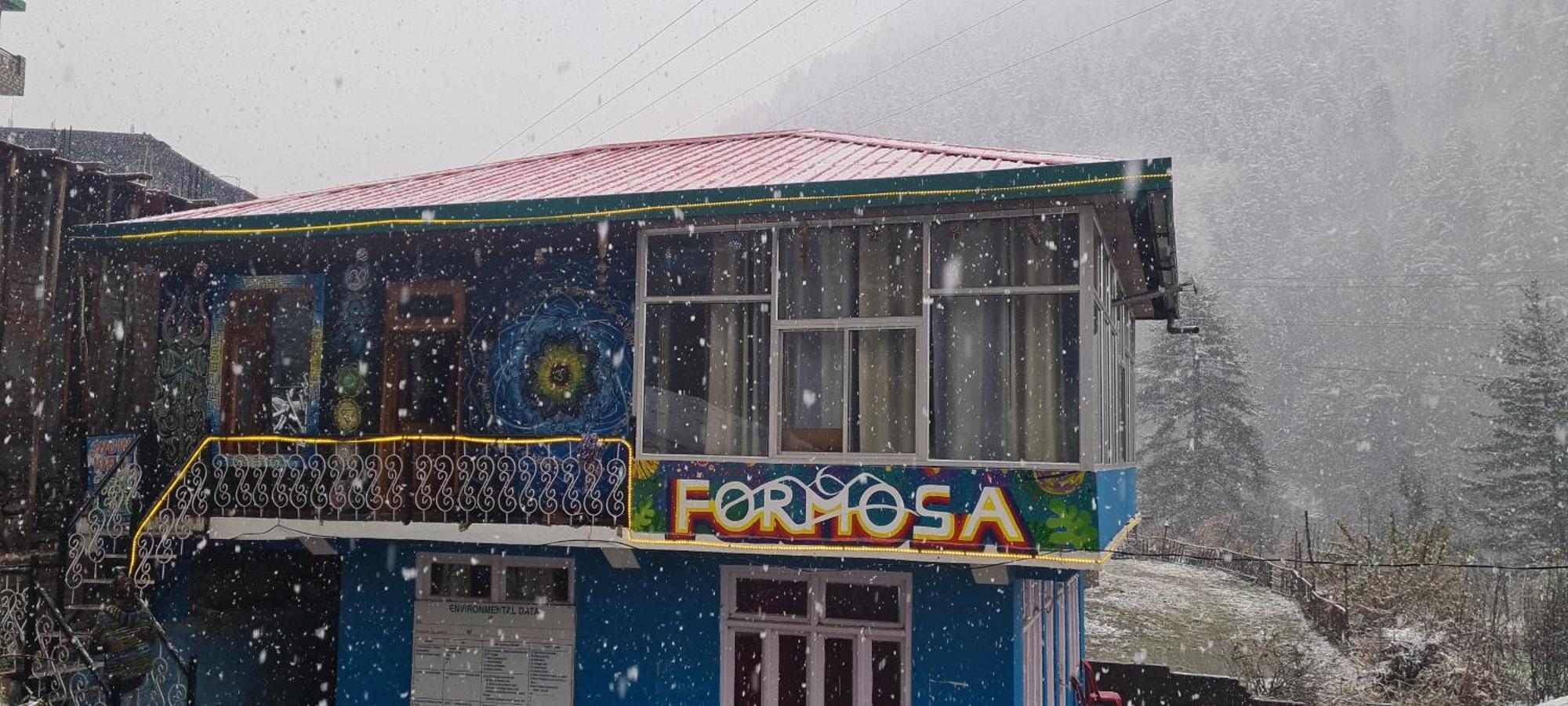 Formosa Hostel & Cafe Kasol Exteriör bild