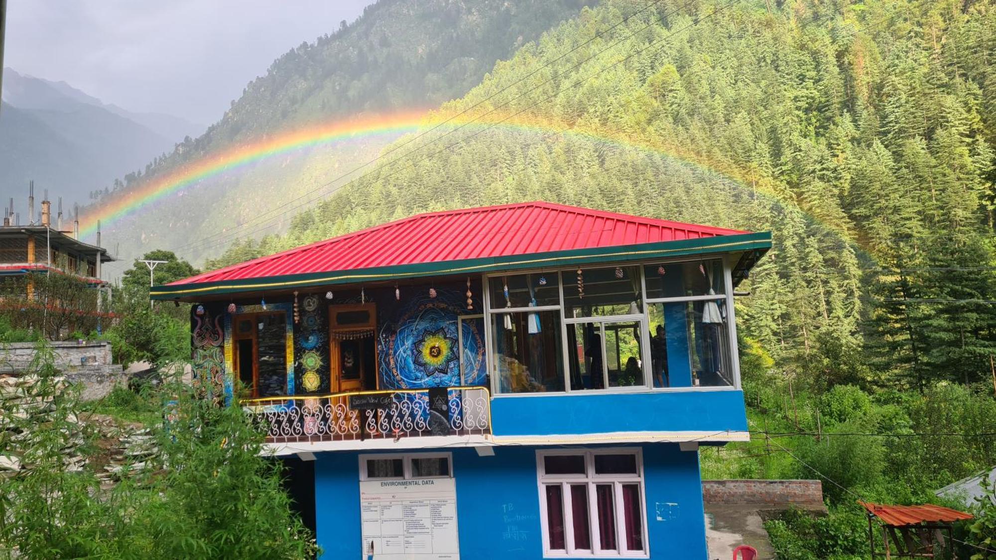 Formosa Hostel & Cafe Kasol Exteriör bild