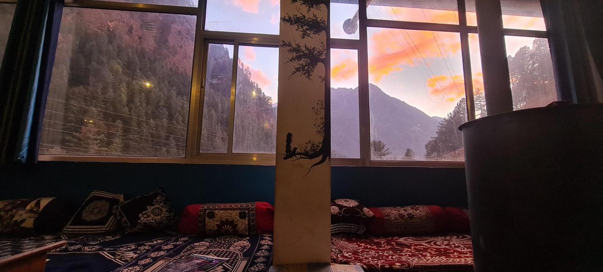 Formosa Hostel & Cafe Kasol Exteriör bild