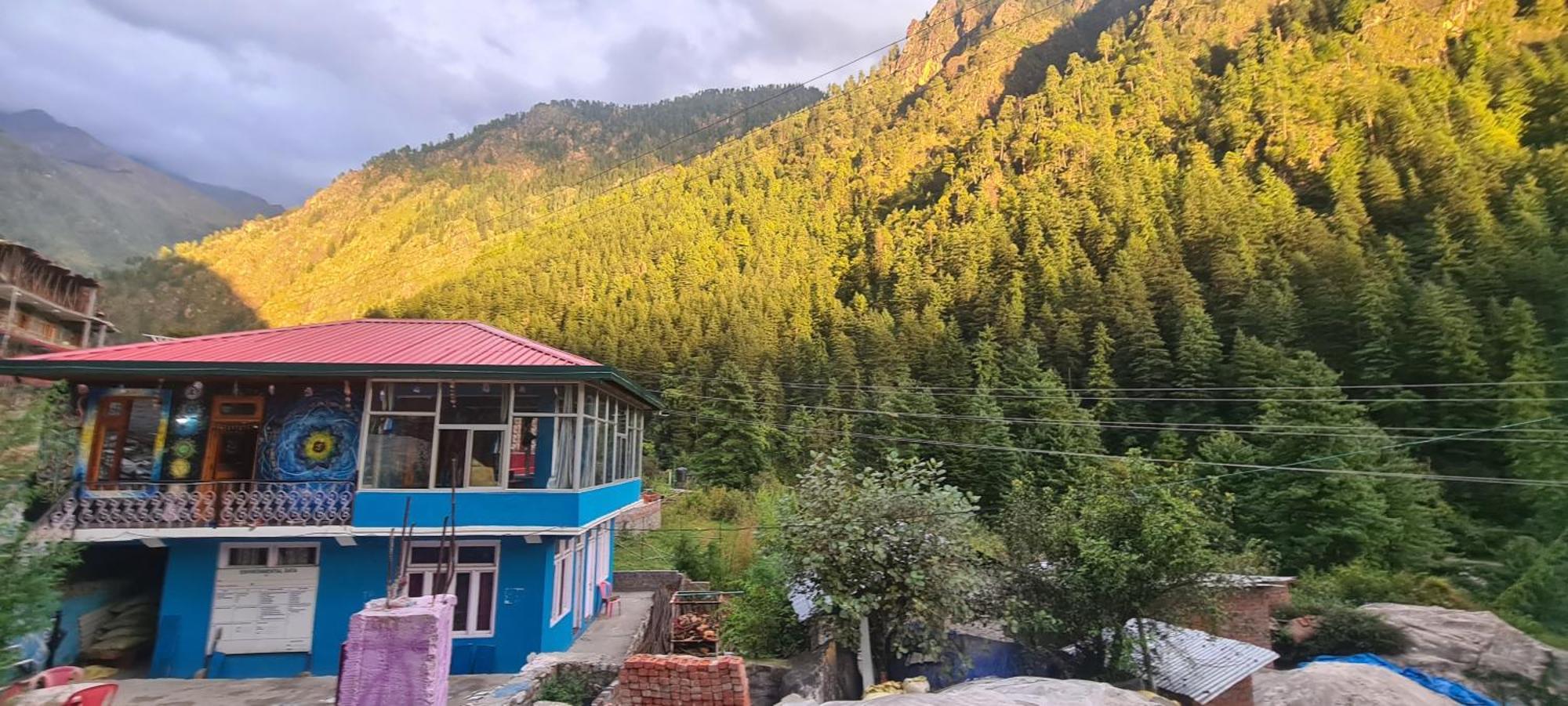 Formosa Hostel & Cafe Kasol Exteriör bild
