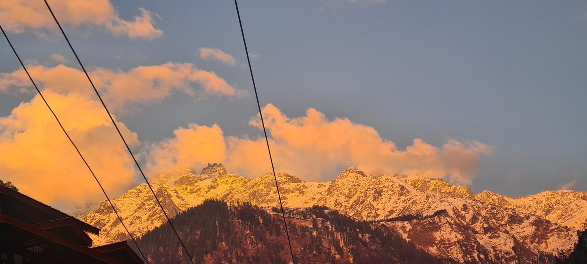Formosa Hostel & Cafe Kasol Exteriör bild