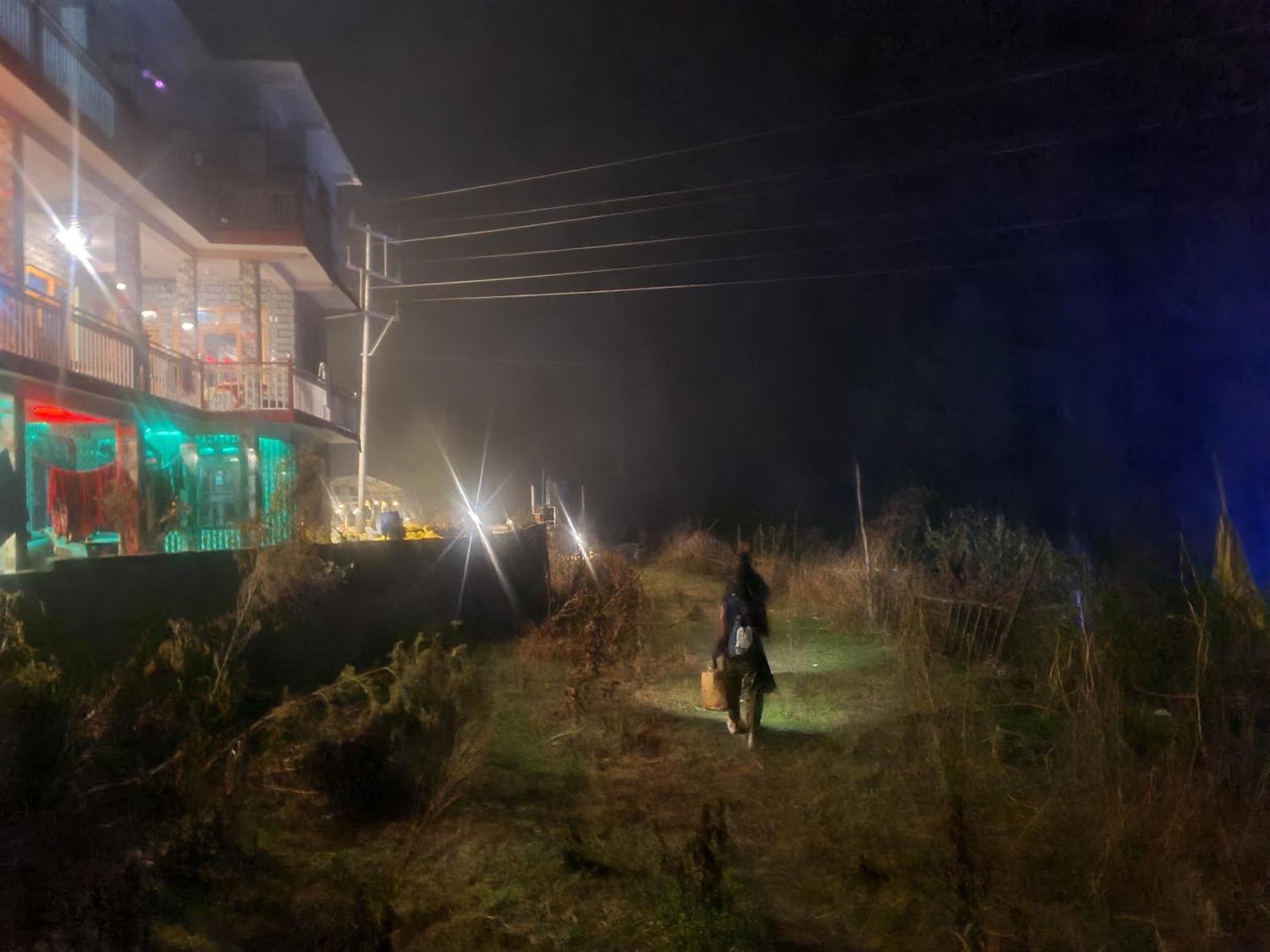 Formosa Hostel & Cafe Kasol Exteriör bild