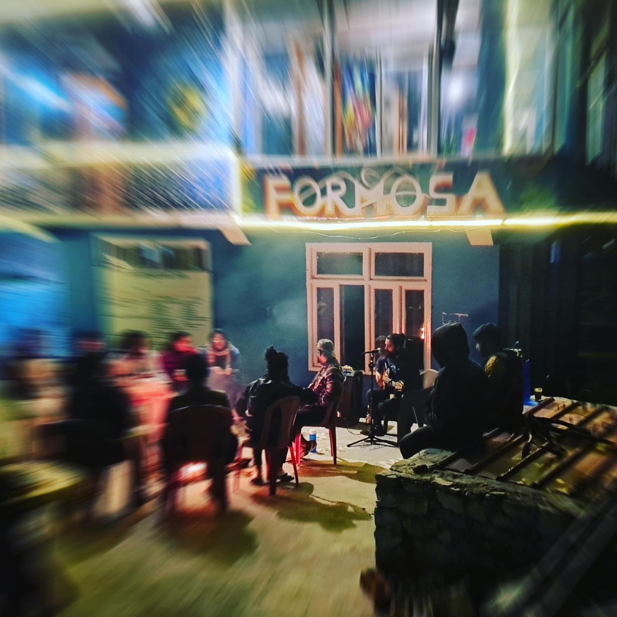 Formosa Hostel & Cafe Kasol Exteriör bild