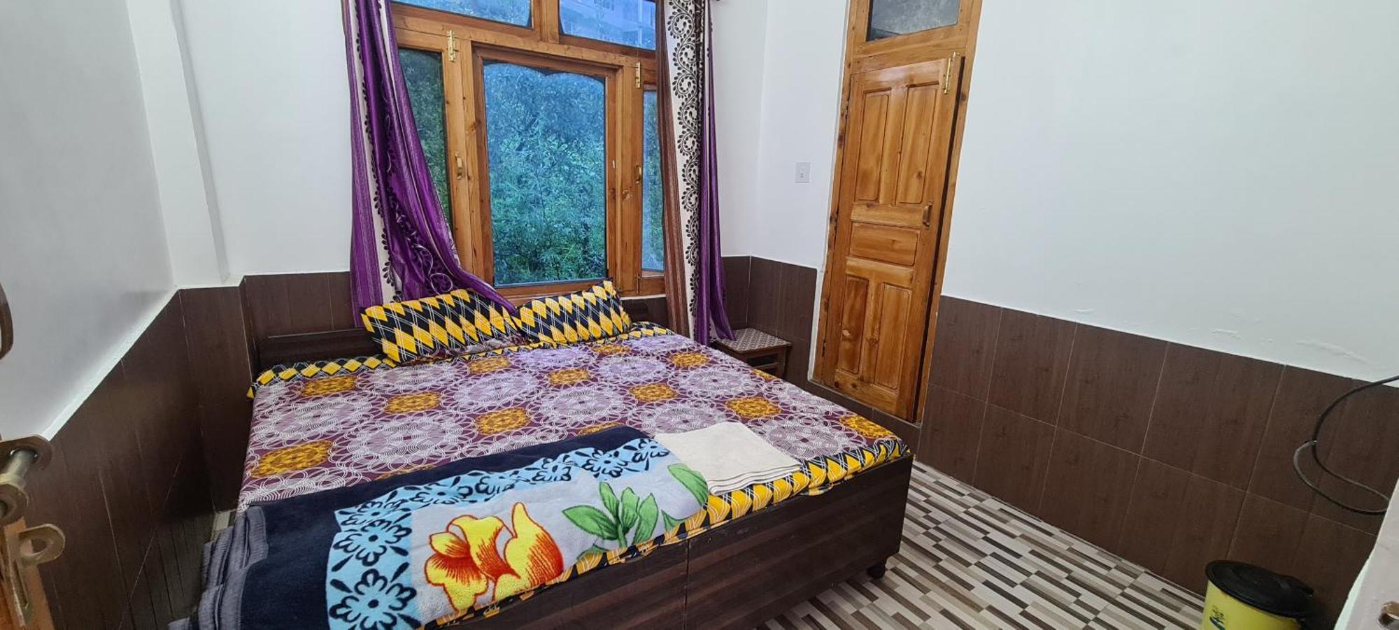 Formosa Hostel & Cafe Kasol Exteriör bild