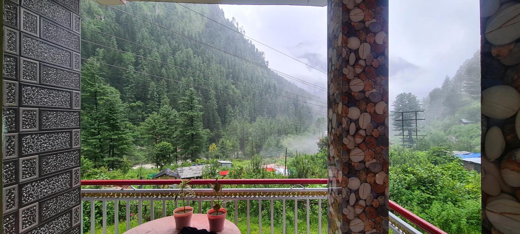 Formosa Hostel & Cafe Kasol Exteriör bild